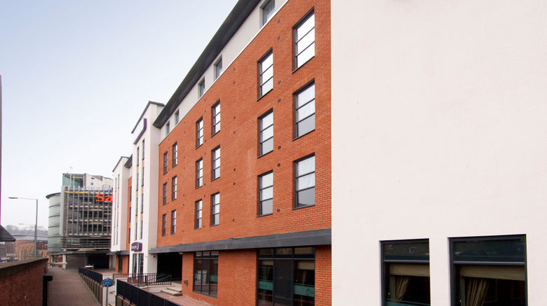 <b>Premier Inn High Wycombe Central Exterior</b>. Images powered by <a href="https://www.leonardoworldwide.com/" title="Leonardo Worldwide" target="_blank">Leonardo</a>.