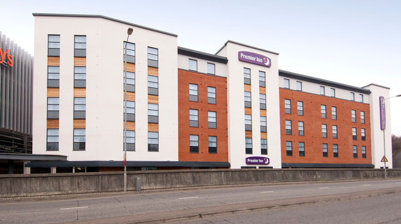 <b>Premier Inn High Wycombe Central Exterior</b>. Images powered by <a href="https://www.leonardoworldwide.com/" title="Leonardo Worldwide" target="_blank">Leonardo</a>.