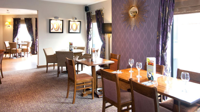 <b>Premier Inn High Wycombe Central Restaurant</b>. Images powered by <a href="https://www.leonardoworldwide.com/" title="Leonardo Worldwide" target="_blank">Leonardo</a>.