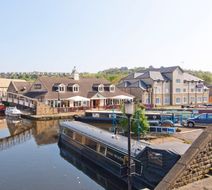 Premier Inn Huddersfield Central Exterior