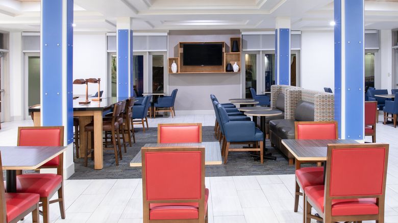 <b>Holiday Inn Express Hotel & Suites Restaurant</b>. Images powered by <a href="https://www.leonardoworldwide.com/" title="Leonardo Worldwide" target="_blank">Leonardo</a>.