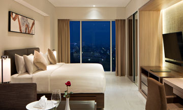 Oakwood Hotel & Residence Surabaya