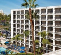 Fairfield by Marriott Anaheim Resort Exterior