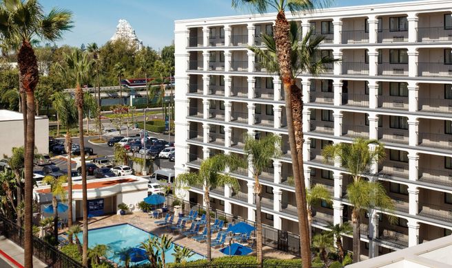 Fairfield by Marriott Anaheim Resort Exterior