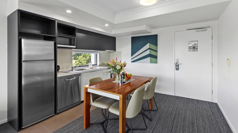 <b>Quest Kelvin Grove Room</b>. Images powered by <a href="https://www.leonardoworldwide.com/" title="Leonardo Worldwide" target="_blank">Leonardo</a>.