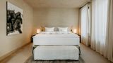 <b>PURS Luxury Boutique Hotel Suite</b>. Images powered by <a href="https://www.leonardoworldwide.com/" title="Leonardo Worldwide" target="_blank">Leonardo</a>.