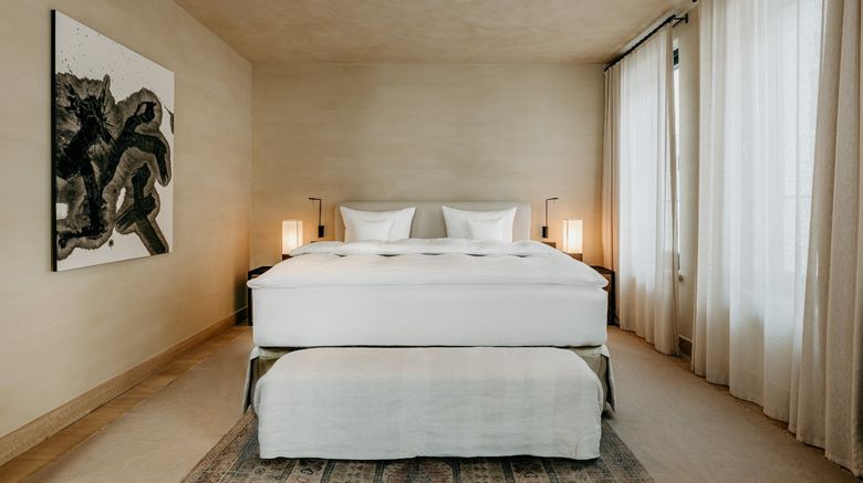 <b>PURS Luxury Boutique Hotel Suite</b>. Images powered by <a href="https://www.leonardoworldwide.com/" title="Leonardo Worldwide" target="_blank">Leonardo</a>.