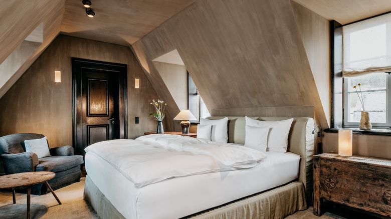 <b>PURS Luxury Boutique Hotel Suite</b>. Images powered by <a href="https://www.leonardoworldwide.com/" title="Leonardo Worldwide" target="_blank">Leonardo</a>.