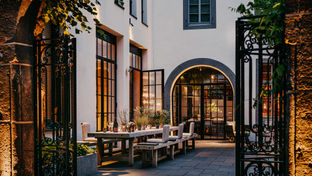 PURS Luxury Boutique Hotel