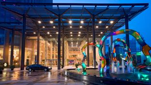 Sheraton Grand Pudong Hotel & Residences