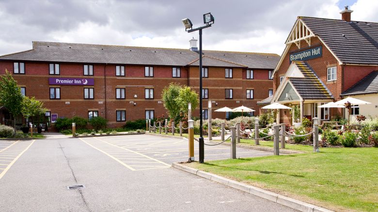 <b>Premier Inn Huntingdon (A1/A14) Exterior</b>. Images powered by <a href="https://www.leonardoworldwide.com/" title="Leonardo Worldwide" target="_blank">Leonardo</a>.