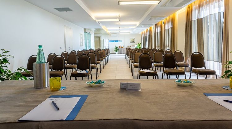 Smy Aran Blu Roma Mare Meeting