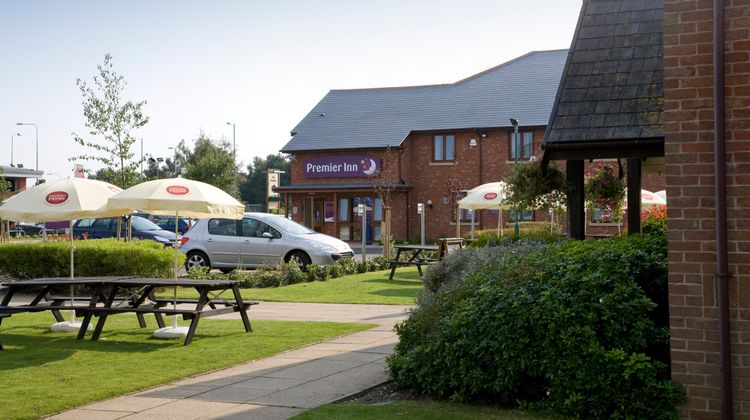Premier Inn Ipswich South East Exterior