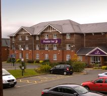 Premier Inn Isle Of Wight (Newport) Exterior
