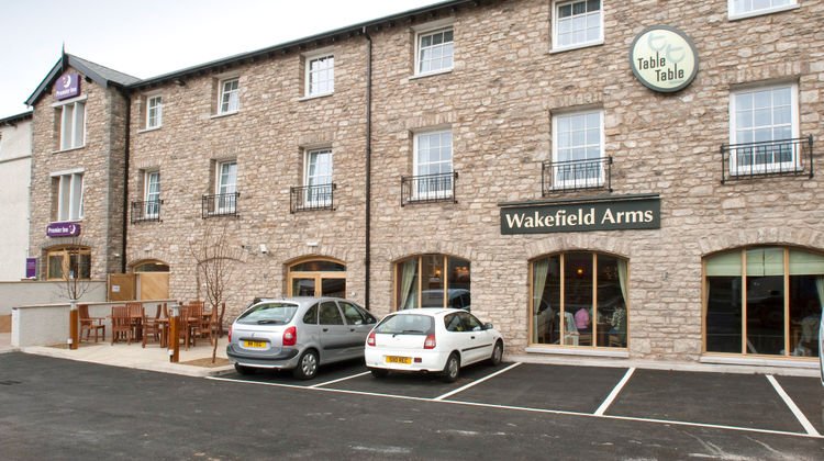 Premier Inn Kendal Central Exterior