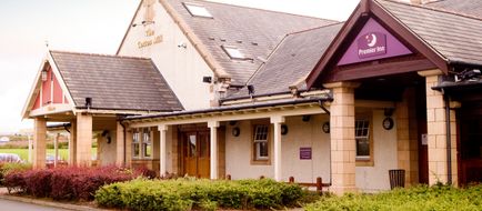 Premier Inn Kilmarnock Exterior
