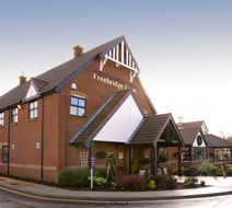 Premier Inn Kings Lynn Exterior