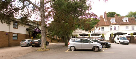 Premier Inn Kings Langley Exterior