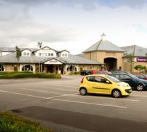 Premier Inn Leeds/Bradford Airport Exterior