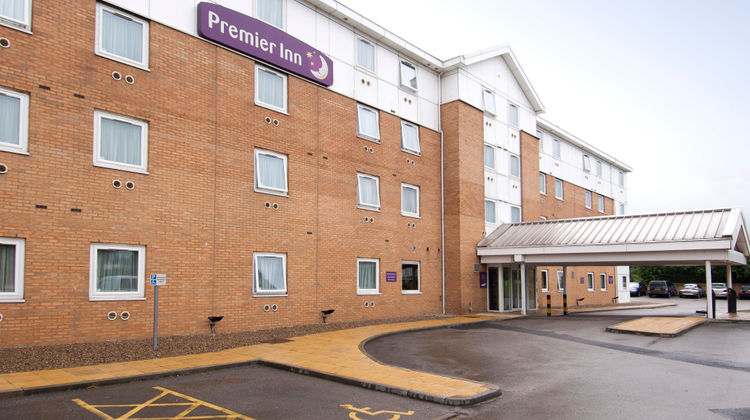 Premier Inn Leeds City West Exterior