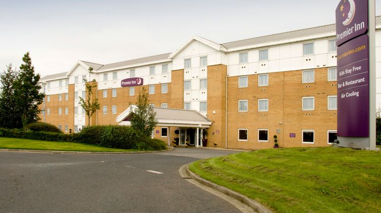 Premier Inn Leeds City West Exterior