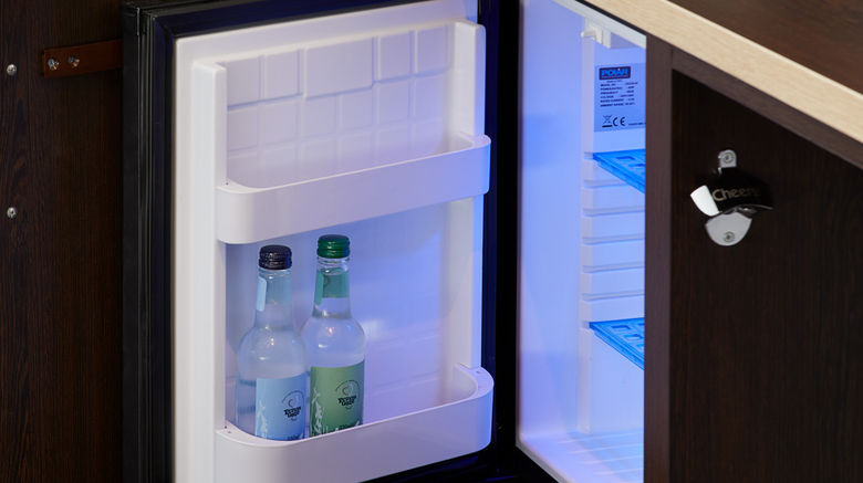 <b>Premier Inn Leeds Headingley Room</b>. Images powered by <a href="https://www.leonardoworldwide.com/" title="Leonardo Worldwide" target="_blank">Leonardo</a>.