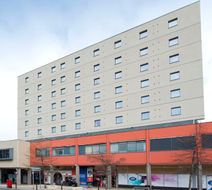 Premier Inn Leeds Headingley Exterior