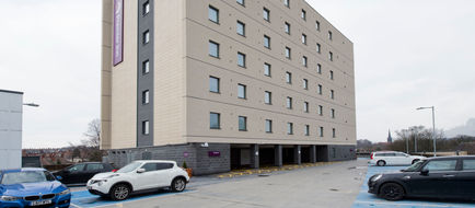 Premier Inn Leeds Headingley Exterior