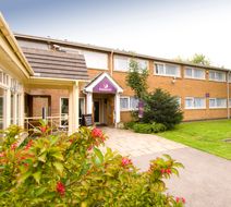 Premier Inn Leicester (Forest East) Exterior