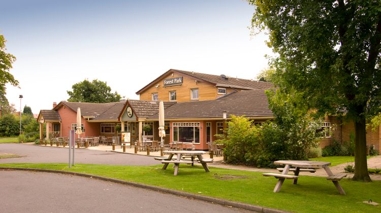 Premier Inn Leicester (Forest East) Exterior