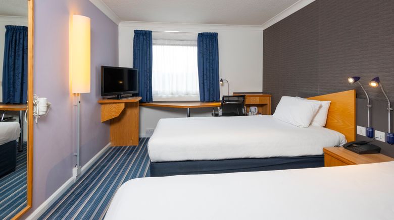 <b>Holiday Inn Express Birmingham NEC Room</b>. Images powered by <a href="https://www.leonardoworldwide.com/" title="Leonardo Worldwide" target="_blank">Leonardo</a>.
