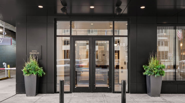 Hotel Indigo Minneapolis Downtown Exterior