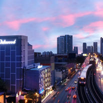 Oakwood Hotel & Residence Bangkok