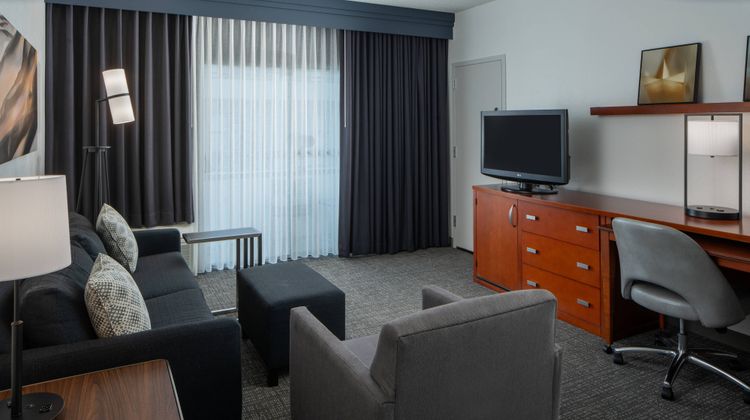 Courtyard Memphis East/Park Avenue Room
