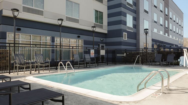 Fairfield Inn & Stes Knoxville Northwest Pool