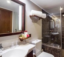 Turaco Spice Tree Room