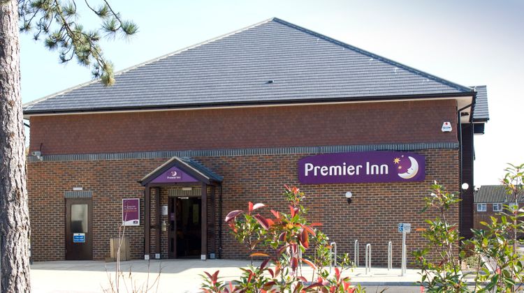 Premier Inn Littlehampton Exterior