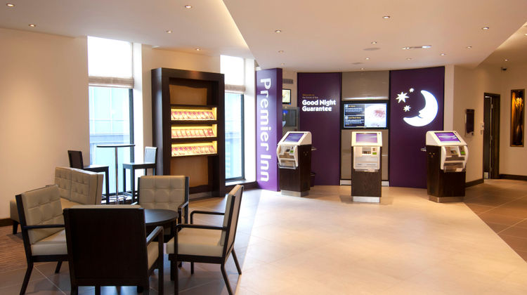 Premier Inn City Center, Liverpool One Lobby