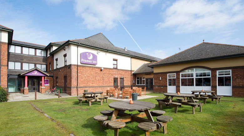 <b>Premier Inn Livingston (M8/J3) Exterior</b>. Images powered by <a href="https://www.leonardoworldwide.com/" title="Leonardo Worldwide" target="_blank">Leonardo</a>.