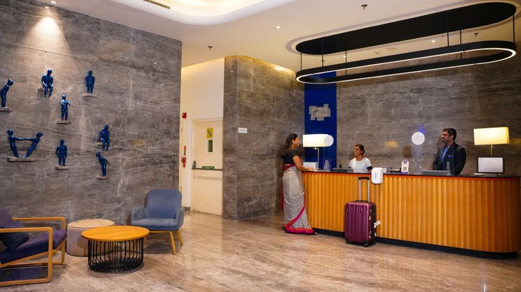 Holiday Inn Express Hyderabad Hitec City Lobby