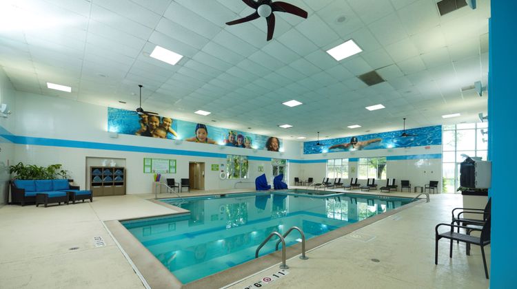 Holiday Inn Hotel & Suites Pool
