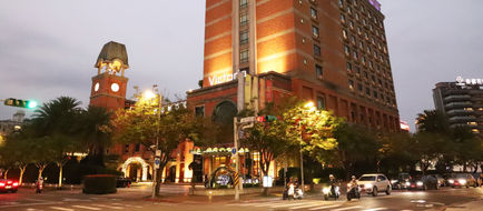 Grand Victoria Hotel Exterior