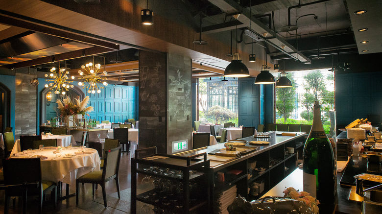 <b>Grand Victoria Hotel Restaurant</b>. Images powered by <a href="https://www.leonardoworldwide.com/" title="Leonardo Worldwide" target="_blank">Leonardo</a>.