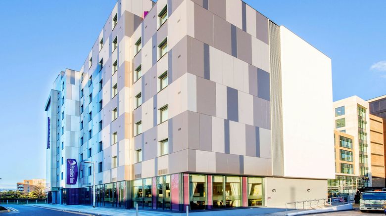 <b>Premier Inn Maidenhead Town Centre Exterior</b>. Images powered by <a href="https://www.leonardoworldwide.com/" title="Leonardo Worldwide" target="_blank">Leonardo</a>.