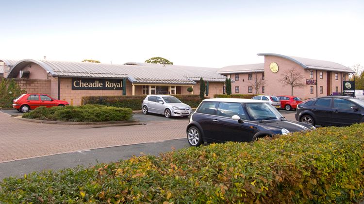 Premier Inn Manchester (Cheadle) Exterior