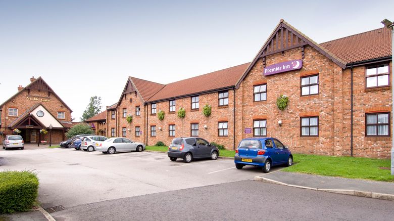 <b>Premier Inn Manchester (Denton) Exterior</b>. Images powered by <a href="https://www.leonardoworldwide.com/" title="Leonardo Worldwide" target="_blank">Leonardo</a>.