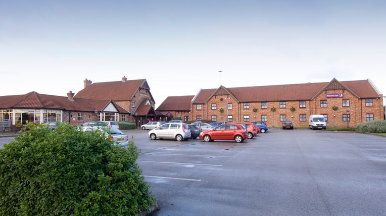 <b>Premier Inn Manchester (Denton) Exterior</b>. Images powered by <a href="https://www.leonardoworldwide.com/" title="Leonardo Worldwide" target="_blank">Leonardo</a>.