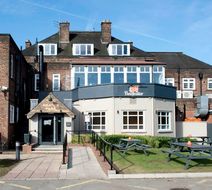Premier Inn Manchester (Heaton Park) Exterior