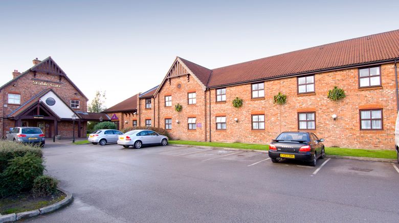 <b>Premier Inn Manchester (Denton) Exterior</b>. Images powered by <a href="https://www.leonardoworldwide.com/" title="Leonardo Worldwide" target="_blank">Leonardo</a>.