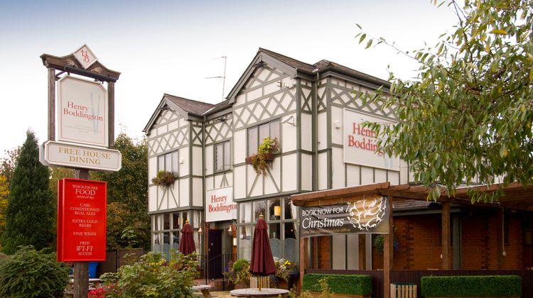 Premier Inn Manchester (Swinton) Exterior